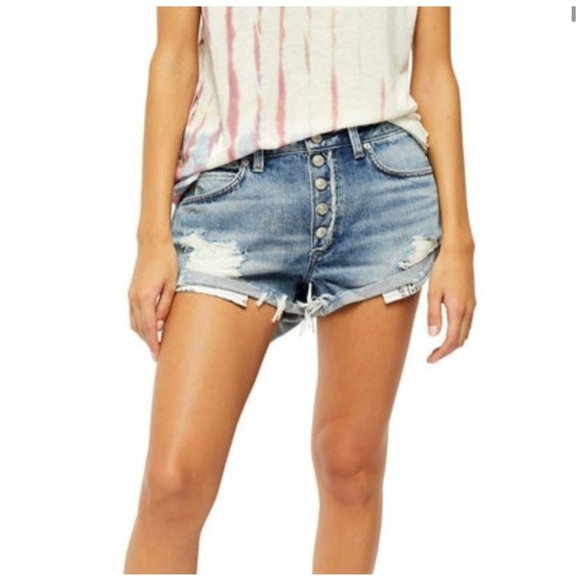 (Sold) Free People Romeo Rolled Cut Off Shorts - Picture 4 of 10